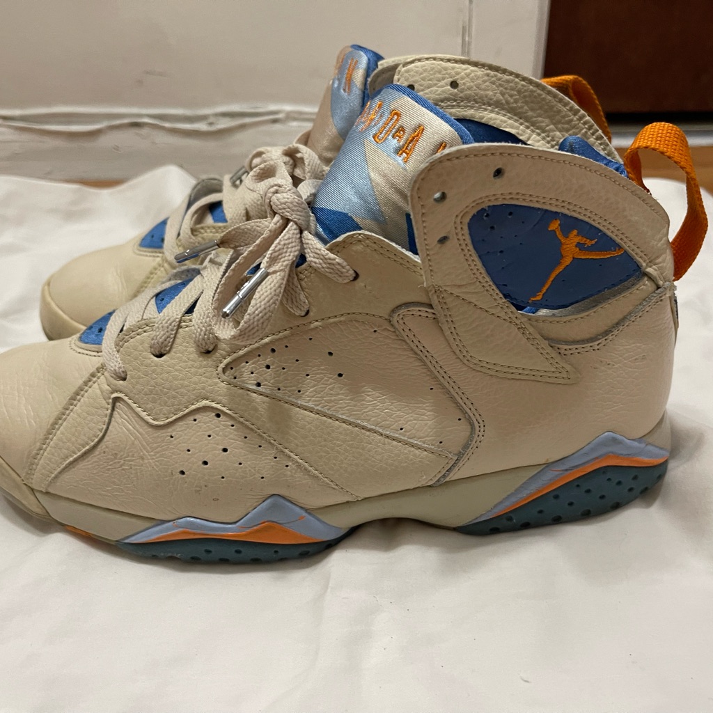Nike Air Jordan Vii High-Top Sneakers In Beige With Blue & Orange Accents
